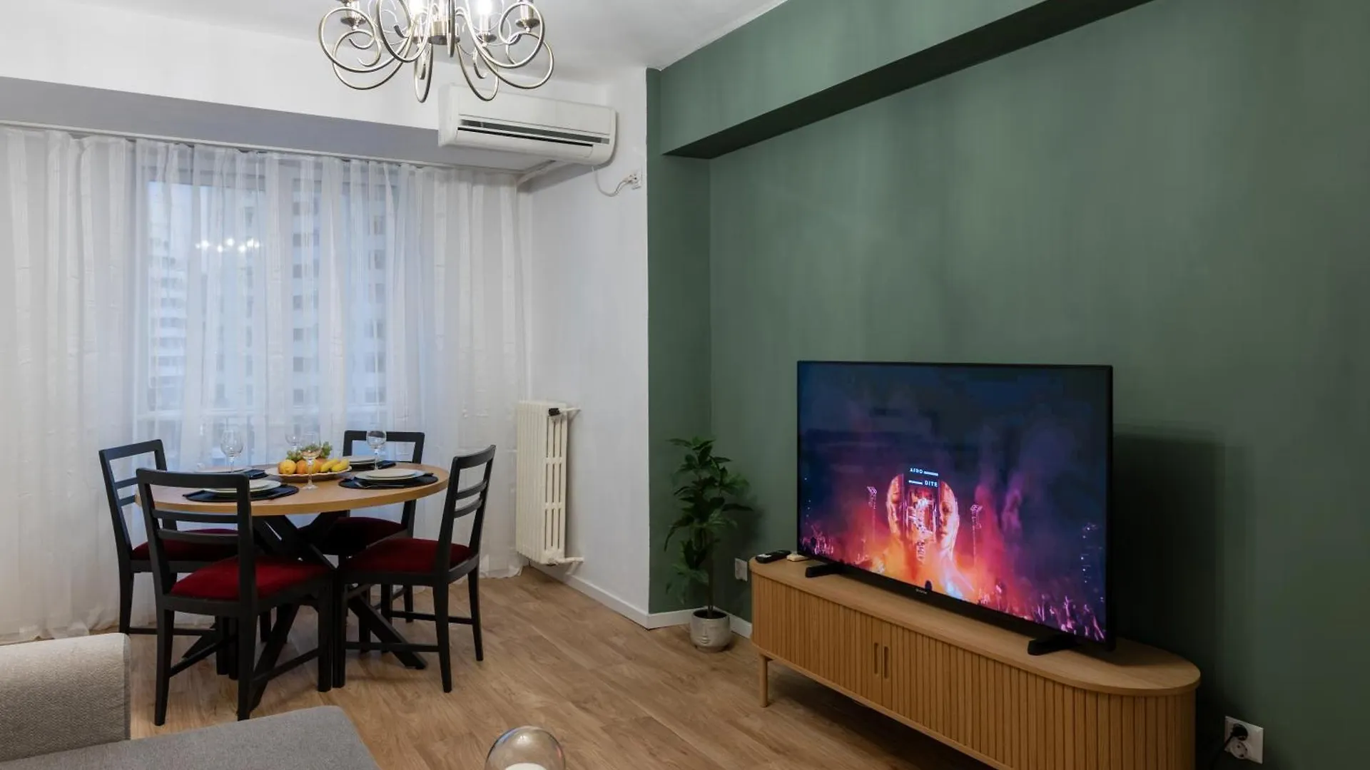 Splendid Historical Smarald 2 Bedroom Old Town Bucharest 0*,  Romania